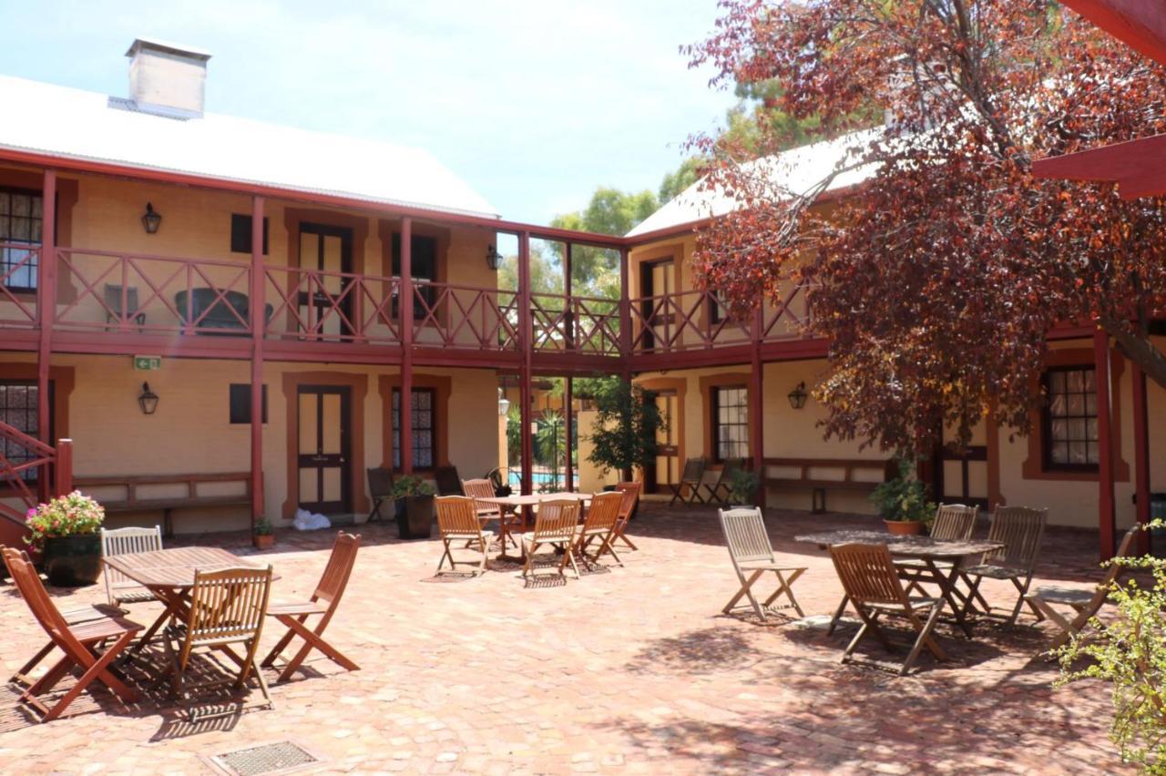 מלון Settlers House יורק מראה חיצוני תמונה